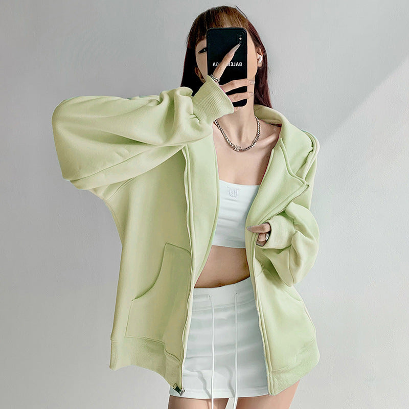 A hooded cardigan for women in autumn, winter and spring and autumn is loose and casual, with a fleece top that is thin